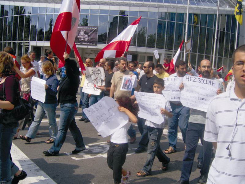 Brüksel'de onbinler ABD ve İsraili lanetledi