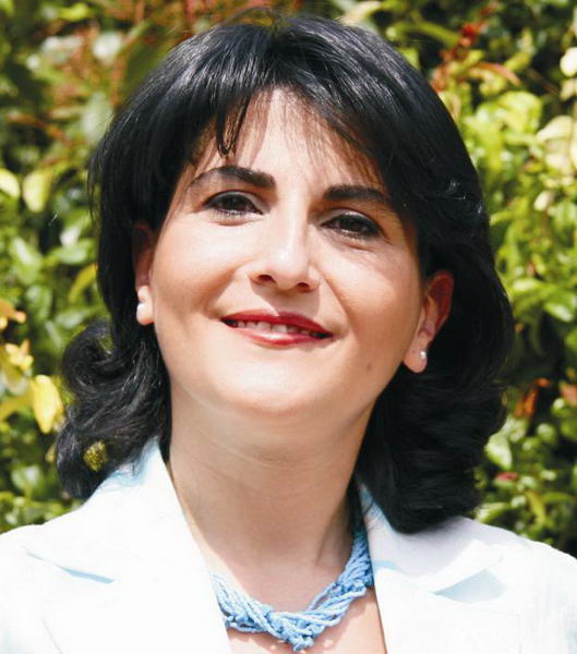 Belma TEK MR'den Evere 7. sıra Meclis üyesi adayı oldu.