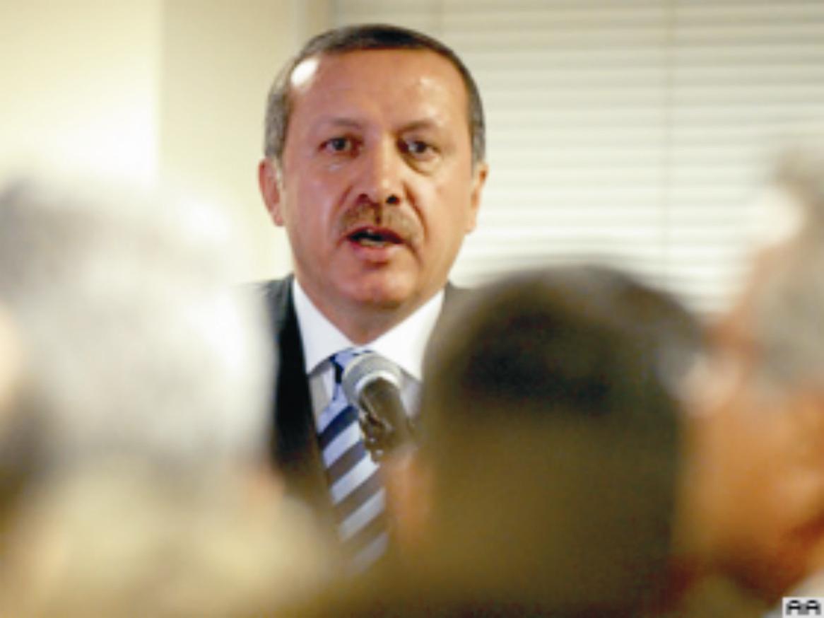 Erdoğan: Hizbullah'ı silahsızlandırmamız istenirse Lübnan'dan Türk askerini çekeriz.