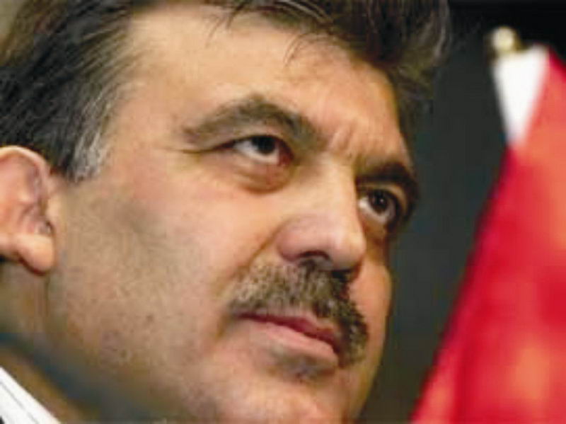 Bakan Gül'e ahlaksız teklif