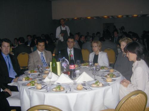 İFTAR YEMEĞİNE SİYASİLERDEN BÜYÜK KATILIM OLDU