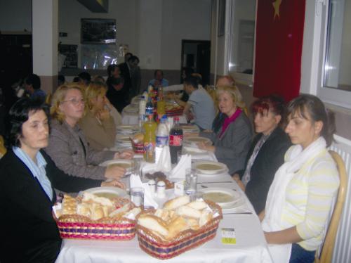 Hakan Erbaş'tan sinevizyonlu iftar yemeği