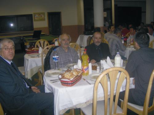 Hakan Erbaş'tan sinevizyonlu iftar yemeği