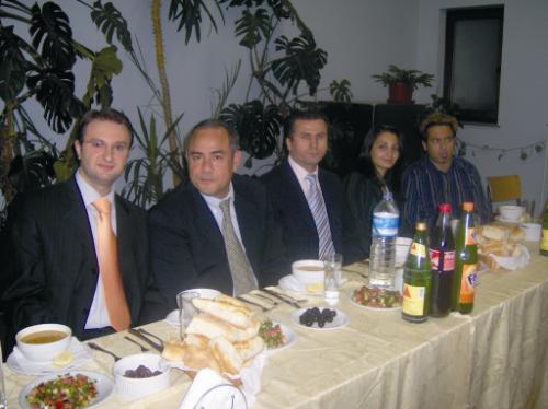 DİYANET BÜYÜKELÇİLİK CAMİASINA İFTAR YEMEĞİ VERDİ
