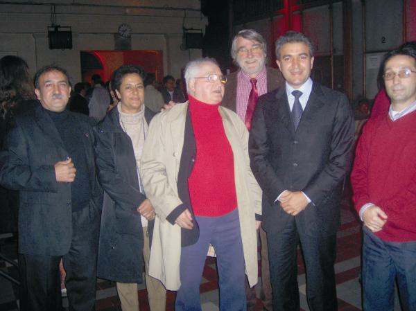PS ADAYLARINI ŞOVLA TANITTI