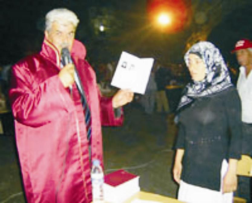 Yerin bin metre altında toplu nikah töreni