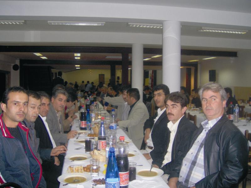 TÜRK FEDERASYONUNDAN İFTAR YEMEĞİ