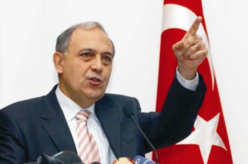 AB İLE BEKLENEN TREN KAZASI OLDU
