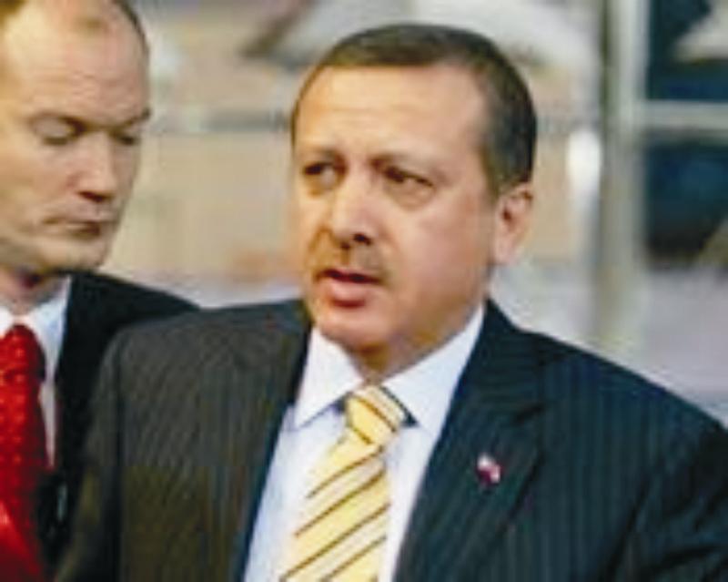 BAŞBAKAN ERDOĞAN HASTAHANEYE KALDIRILDI