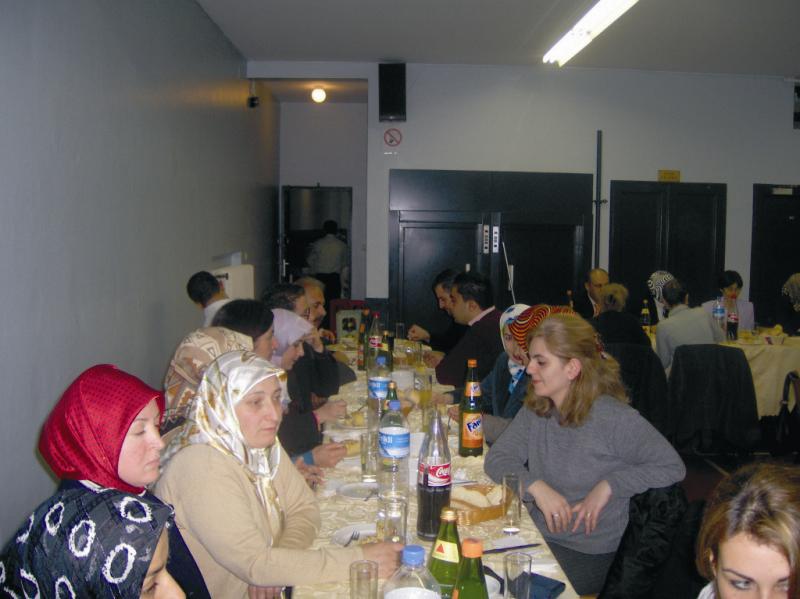 DİYANET KADIN KOLLARINDAN İFTAR YEMEĞİ