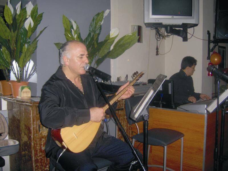 BRÜKSEL TÜRKÜ EVİNE KAVUŞTU