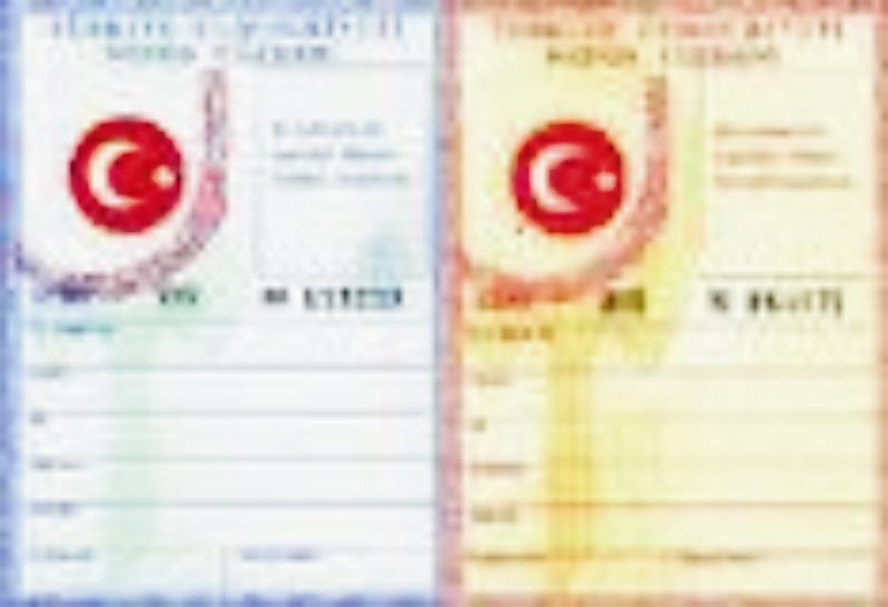 Cüzdanlardan din hanesi silinebilecek