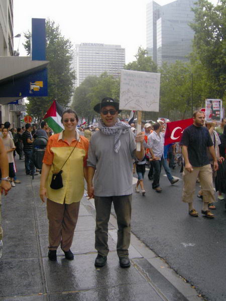 Onbinler Brüksel'de İsrail'i protesto etti