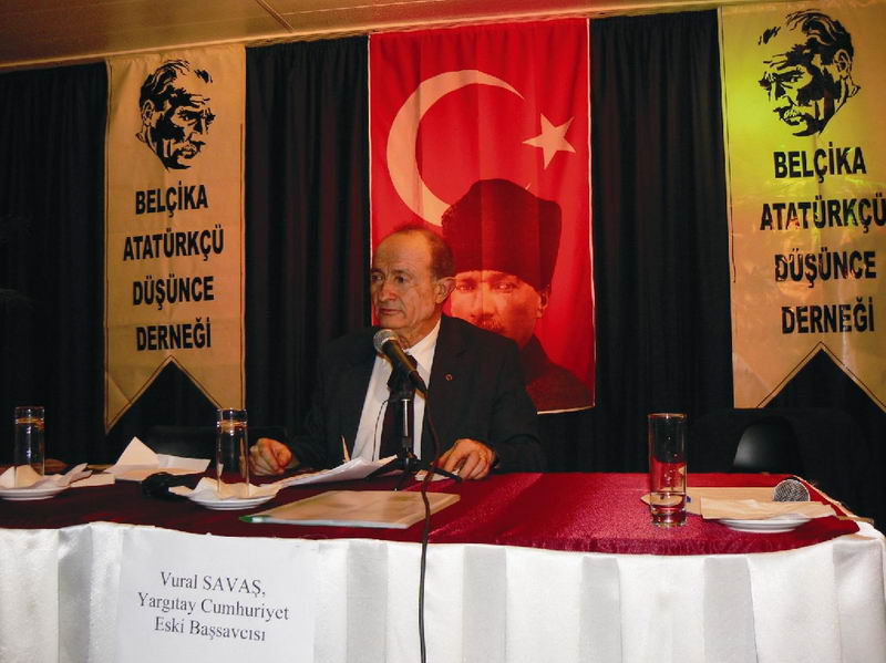 BELÇİKA’DA ‘SAVAŞ’ RÜZGARI