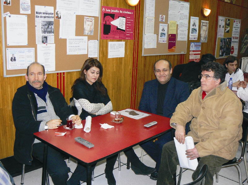 DÜNYA MÜZİKLERİ GECESİ COŞKULUYDU