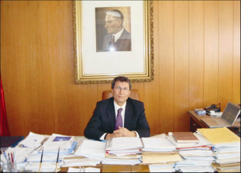 Yusuf HALAÇOĞLU KİMDİR?
