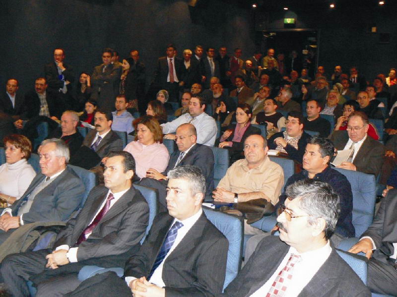 Halaçoğlu: 'Parlamento kararları skandaldır!'