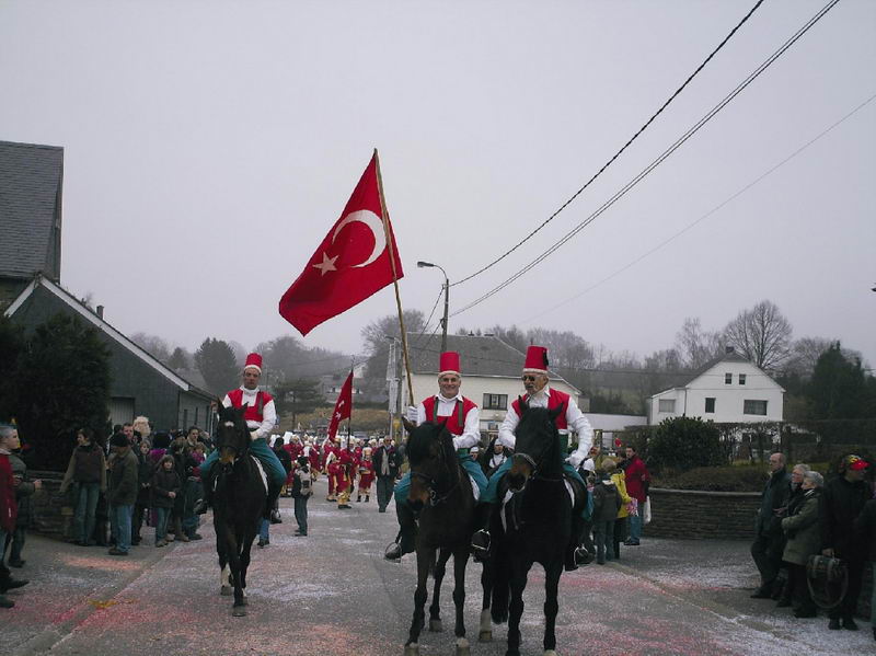 Türk Bayraklı geçit coşturdu