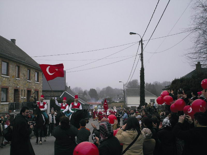 Türk Bayraklı geçit coşturdu