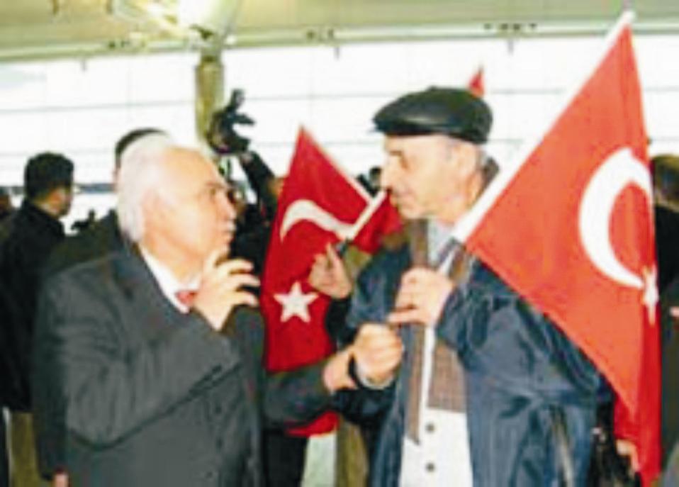 Perinçek İsviçre'de