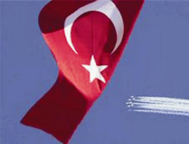 Ermenistan Sınırına Dev Türk Bayrağı