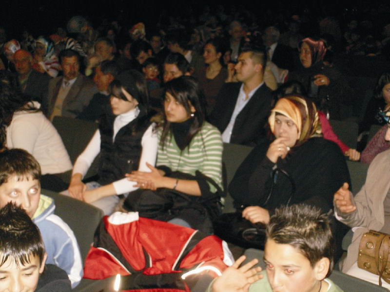 Çankkale Şehitleri Genk’de yad edildi