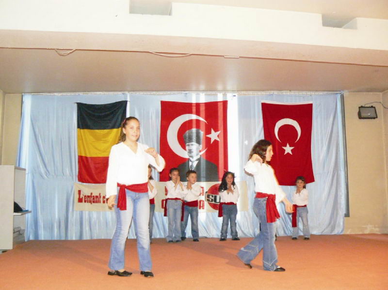23 Nisan coşkuyla kutlandı