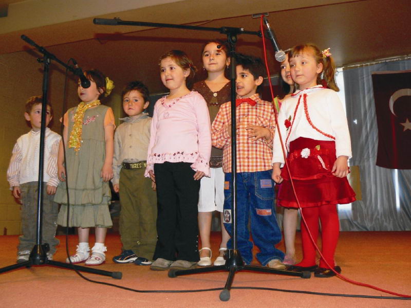 23 Nisan coşkuyla kutlandı