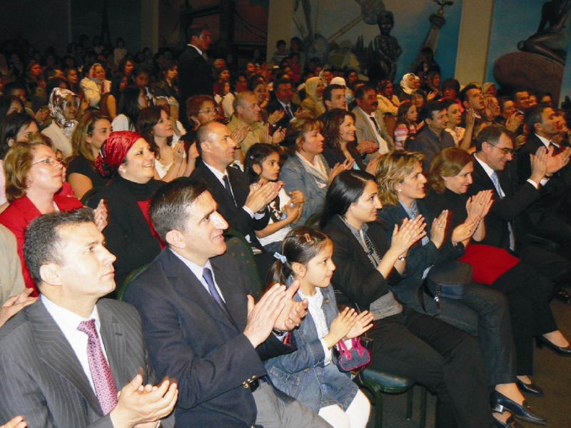 23 Nisan coşkuyla kutlandı