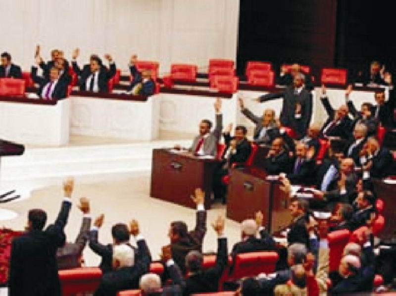 'Cumhurbaşkanını halk seçsin' teklifi kabul edildi