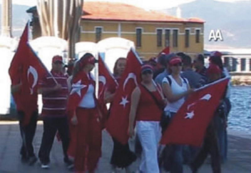İzmir'de Cumhuriyet mitingi başladı