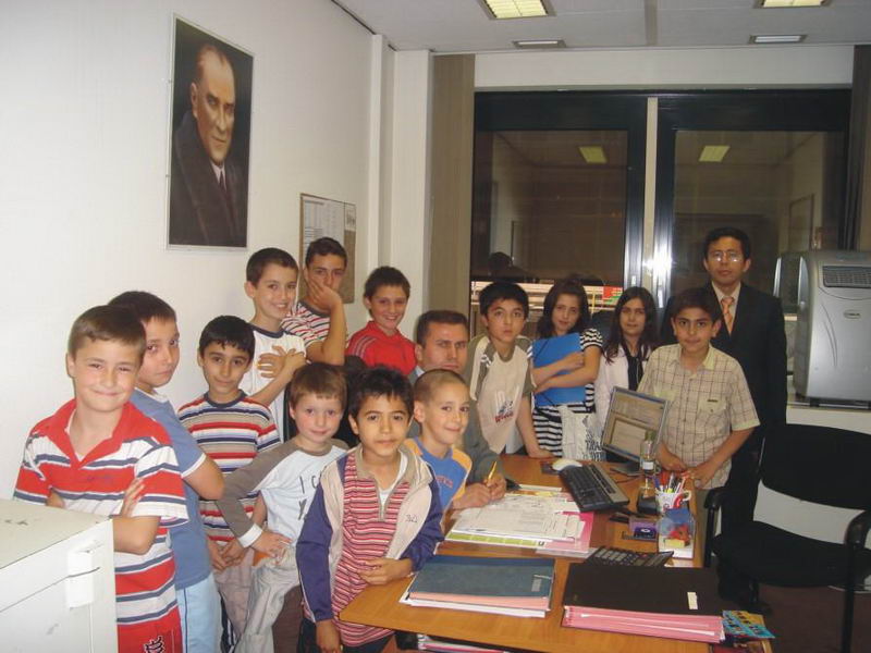 Öğrenciler konsolosluğu gezdi