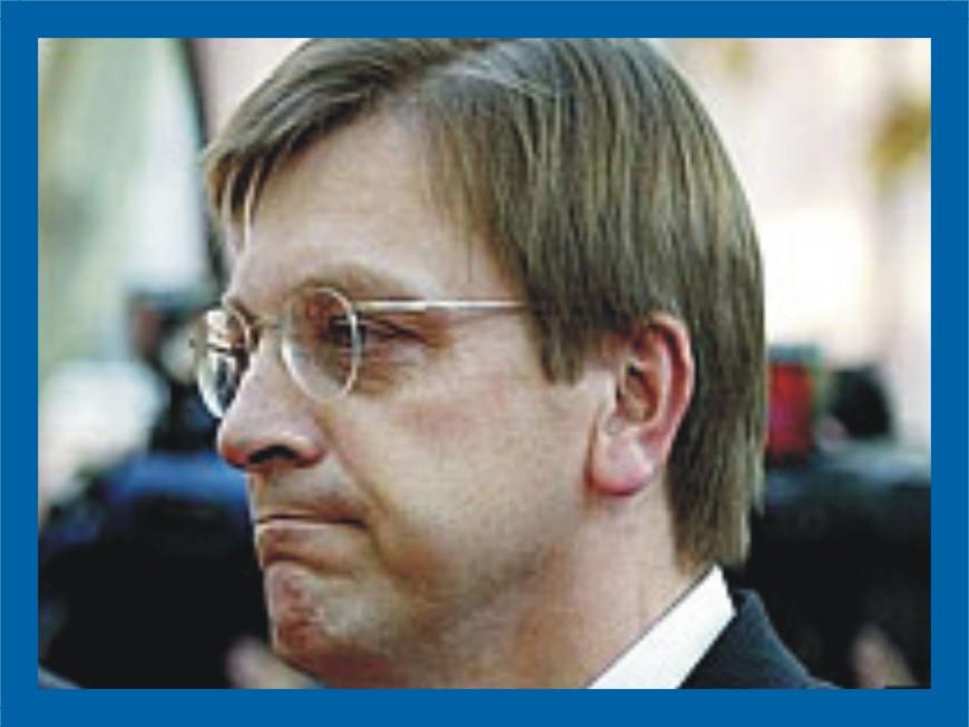 Başbakan Verhofstadt İstifa Etti