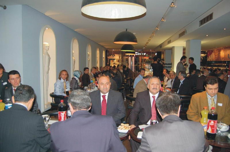 UETD'in iftar yemeği birlik mesajları ile son buldu