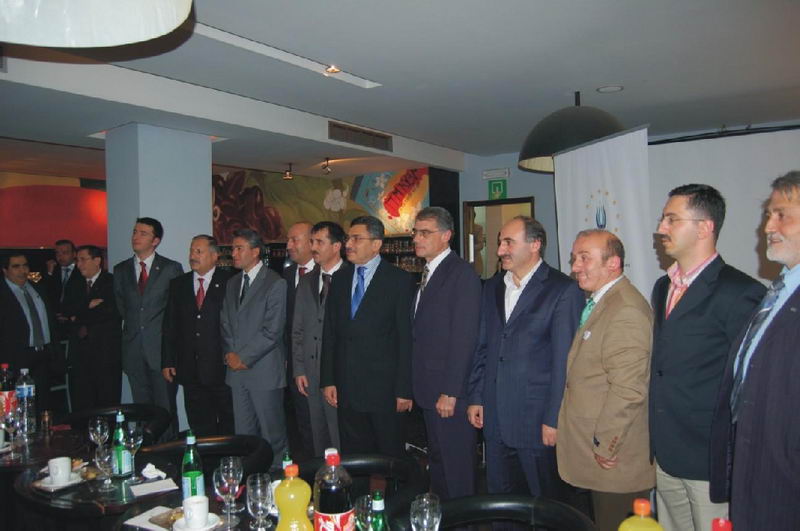 UETD'in iftar yemeği birlik mesajları ile son buldu