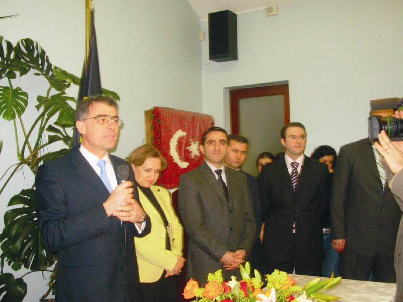 BÜYÜKELÇİ TANLAY BAYRAMLAŞMA TÖRENİNE KATILDI