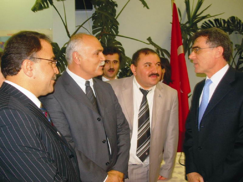 BÜYÜKELÇİ TANLAY BAYRAMLAŞMA TÖRENİNE KATILDI