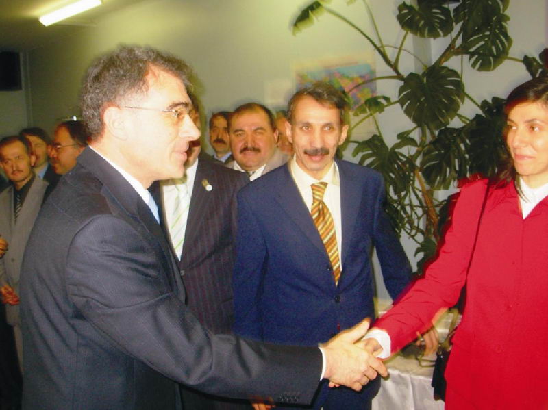 BÜYÜKELÇİ TANLAY BAYRAMLAŞMA TÖRENİNE KATILDI