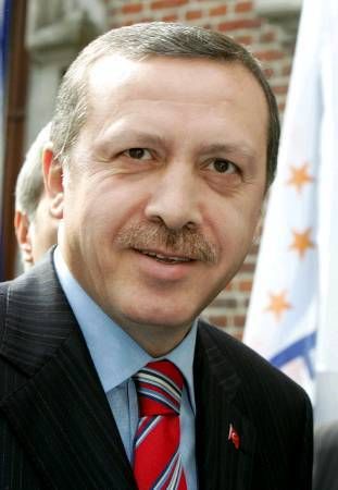Başbakan Erdoğan Ermenistan'a sert çıktı