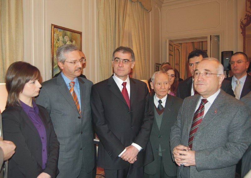 Başbakan Yardımcısı Çiçek Türk toplumu temsilcileriyle biraraya geldi