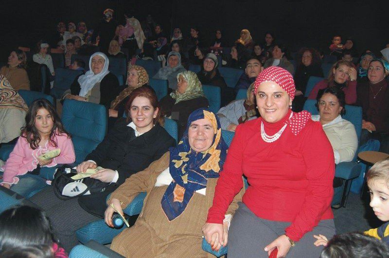 Brüksel'de Dünya Kadınlar Günü kutlaması