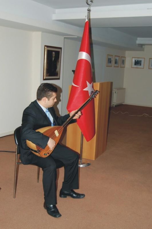 ÇANAKKALE ŞEHİTLERİ BRÜKSEL'DE ANILDI
