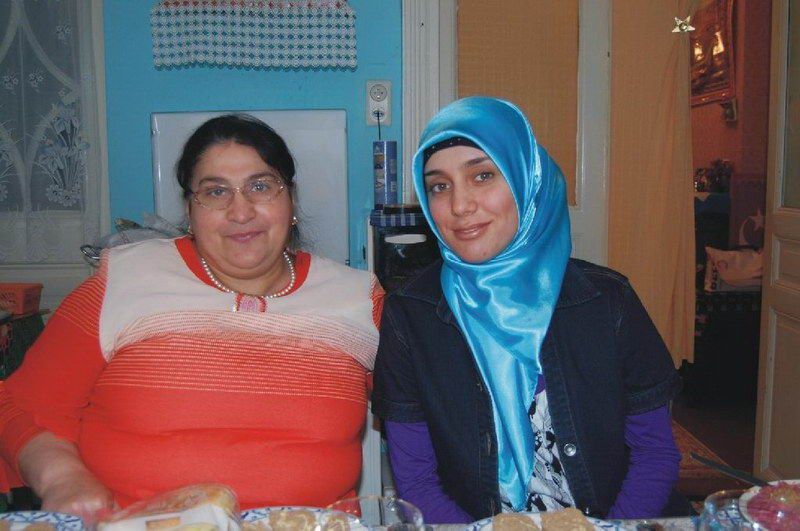 BELÇİKA TÜRK KADINLAR BİRLİĞİNDEN 3'LÜ KUTLAMA