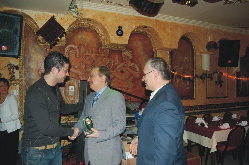 BTSF BÜYÜKELÇİ OLAN MEHMET ÖZYILDIZ’A TEŞEKKÜR PLAKETİ VERDİ