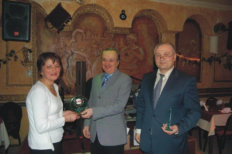 BTSF BÜYÜKELÇİ OLAN MEHMET ÖZYILDIZ’A TEŞEKKÜR PLAKETİ VERDİ