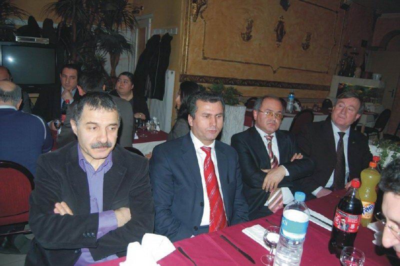 BTSF BÜYÜKELÇİ OLAN MEHMET ÖZYILDIZ’A TEŞEKKÜR PLAKETİ VERDİ