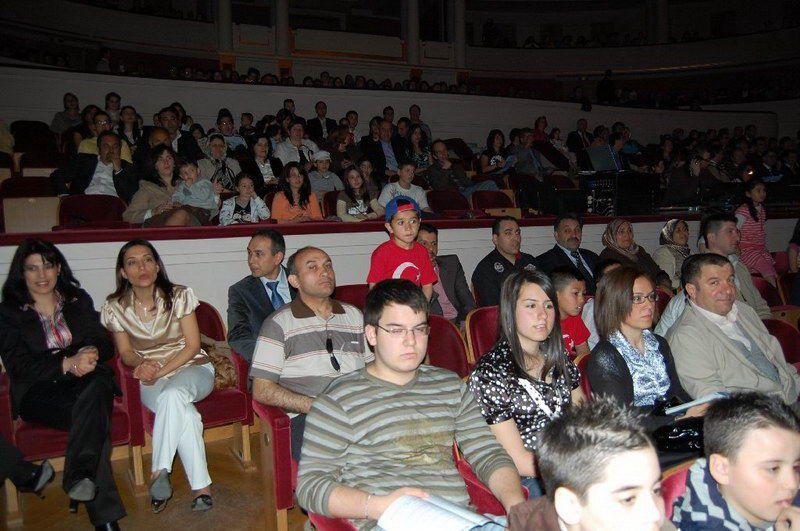 23 Nisan AB’nin merkezinde coşkuyla kutlandı.