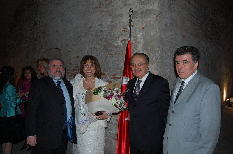 Özyıldız'lardan tarihi mekanda veda resepsiyonu