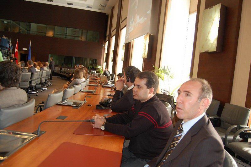 Avrupalı Türklerin sorunları ilmi olarak tartışıldı