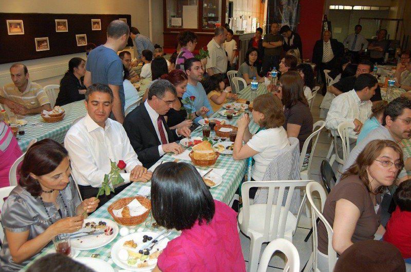 BADD GELENEKSEL KAHVALTISINDA ANNELERİ UNUTMADI